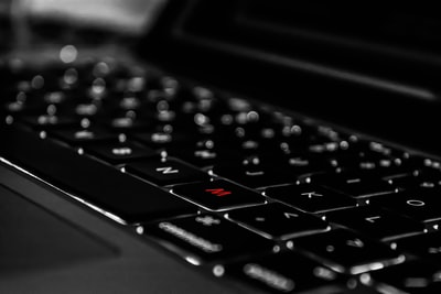 キーボードを理由10に接続する方法